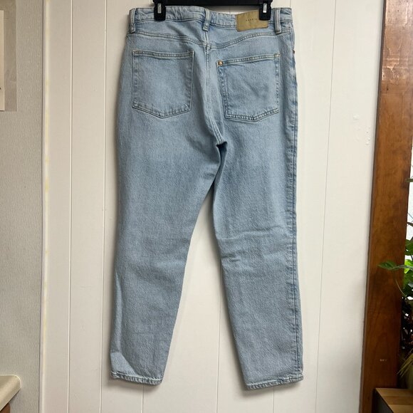 H&M &Denim Light Wash Ultra High Waist Mom Jeans US Size 10 - Picture 4 of 9